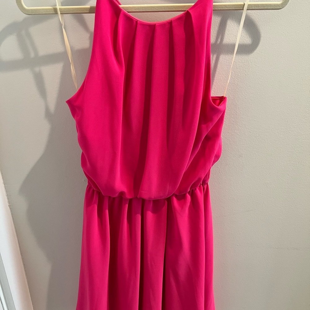 Cute little pink dress!